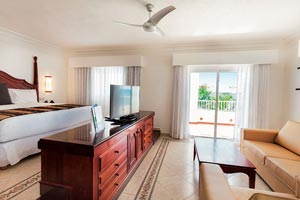 Junior Suites at the ClubHotel Riu Negril 